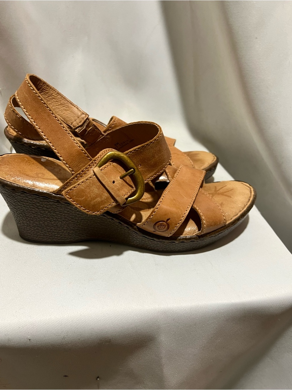 Born Leather Wedge Sandals Women’s Size 8M Cognac Brown Buckle Comfort Slingback - Picture 3 of 8